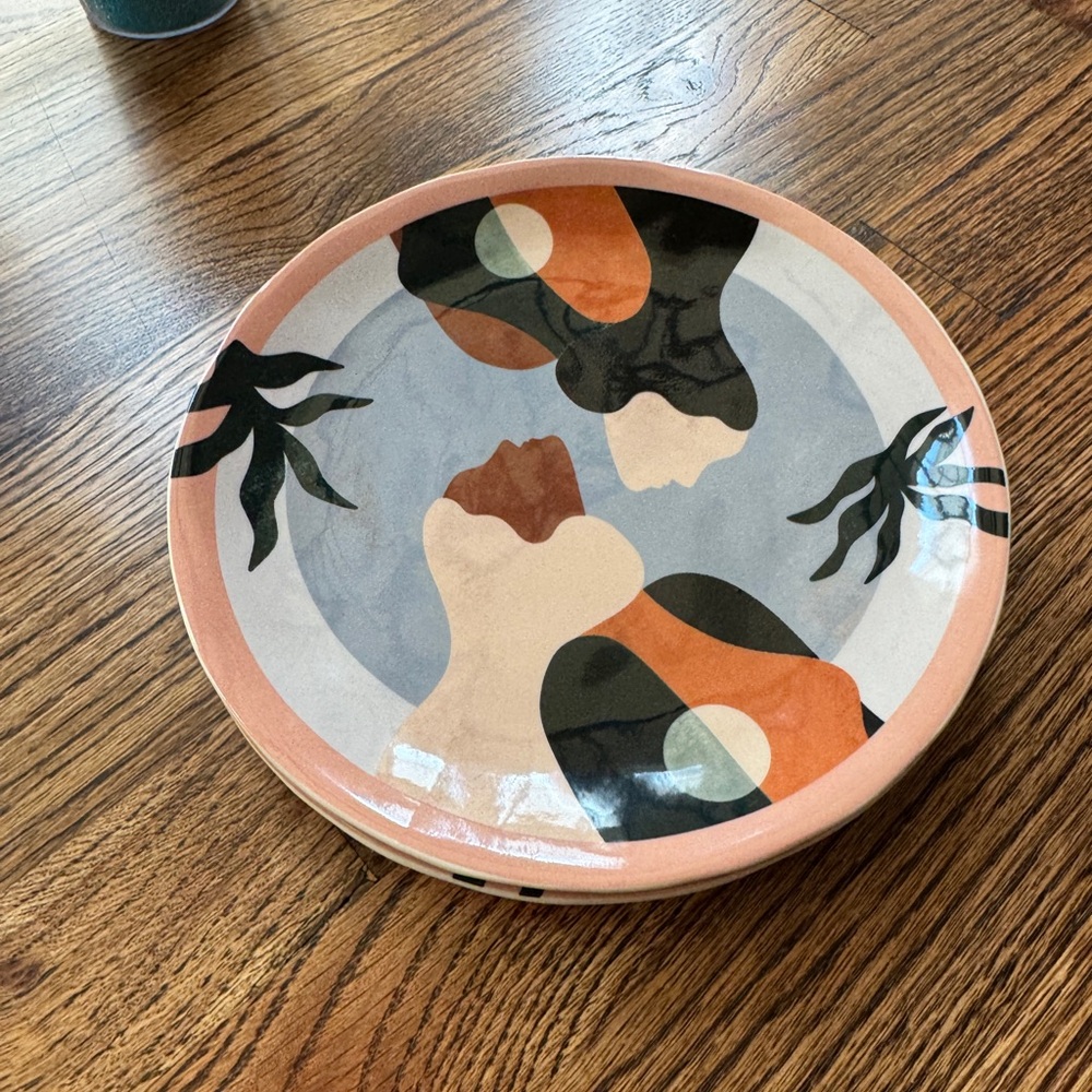 Maggie Stephenson for Anthropologie Set of Two Dessert Plates - Picture 4 of 5